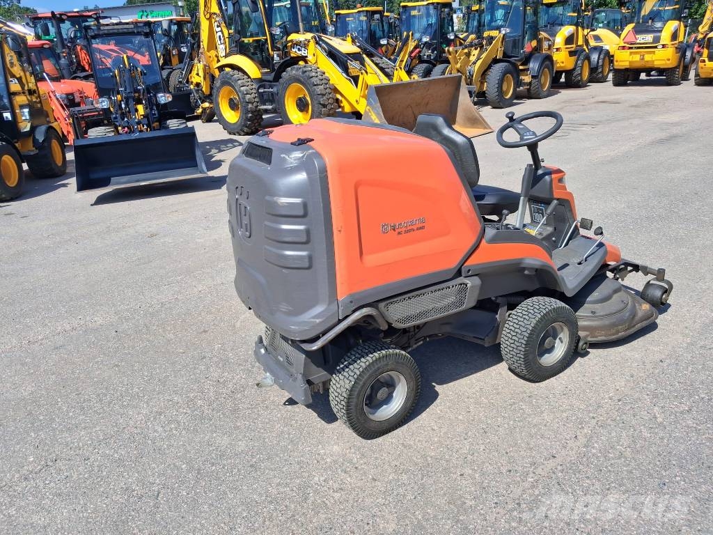 Husqvarna RC320TS AWD Traktorske kosilice