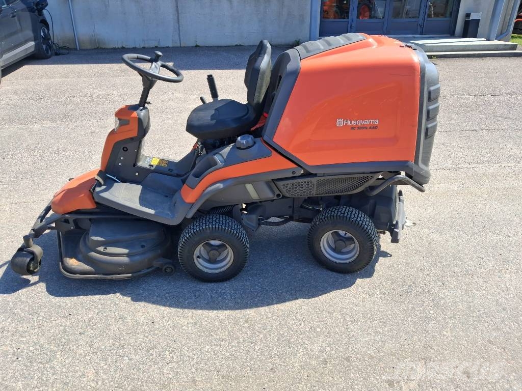 Husqvarna RC320TS AWD Traktorske kosilice