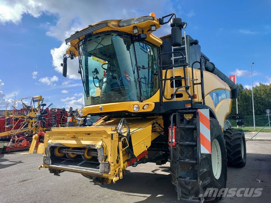 New Holland CX 8090 SL Ražas novākšanas kombaini
