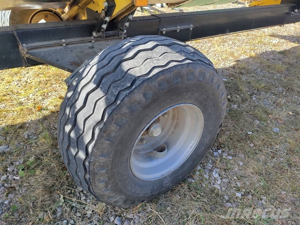 New Holland CX 8090 SL Ražas novākšanas kombaini