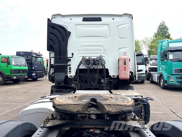 Renault T460 PROTECT SLEEPERCAB (EURO 6 / I-SHIFT / 8.000 وحدات الجر