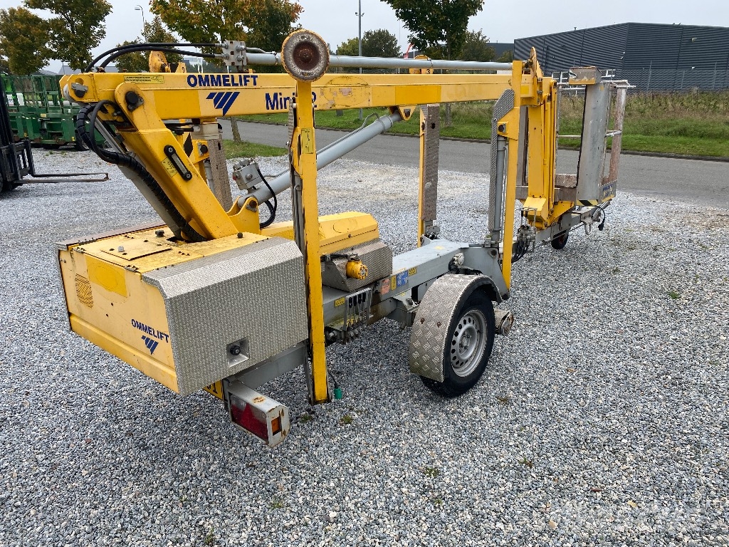 Omme Mini 12 EJ Trailer mounted platforms