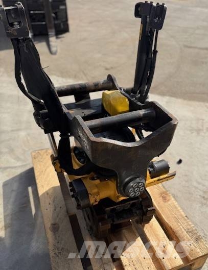 Engcon EC 214 Volteadoras