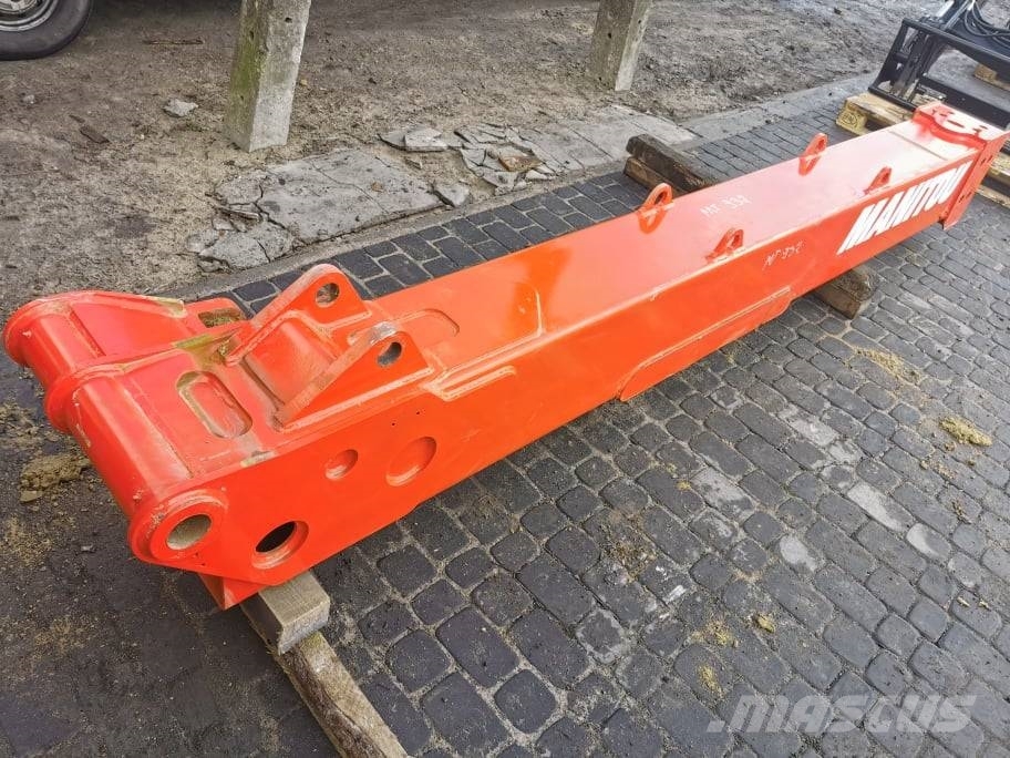 Manitou MT 932 telescope Strēles un kausi
