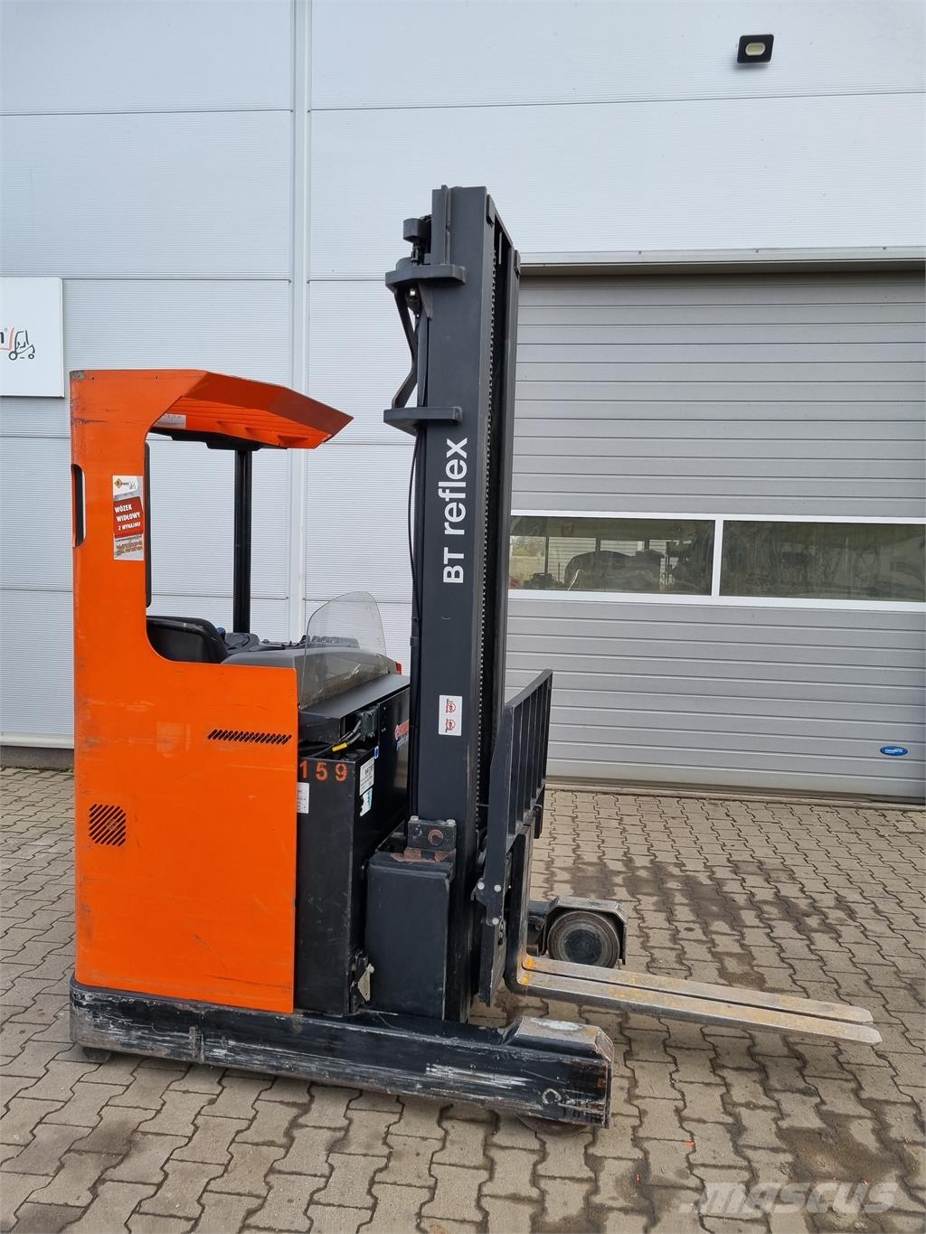 BT RRE 160M Reach truck
