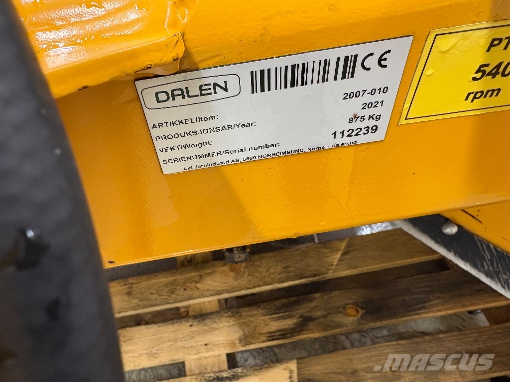 Dalen 2007 med hyd kantvinge. Снігомітли