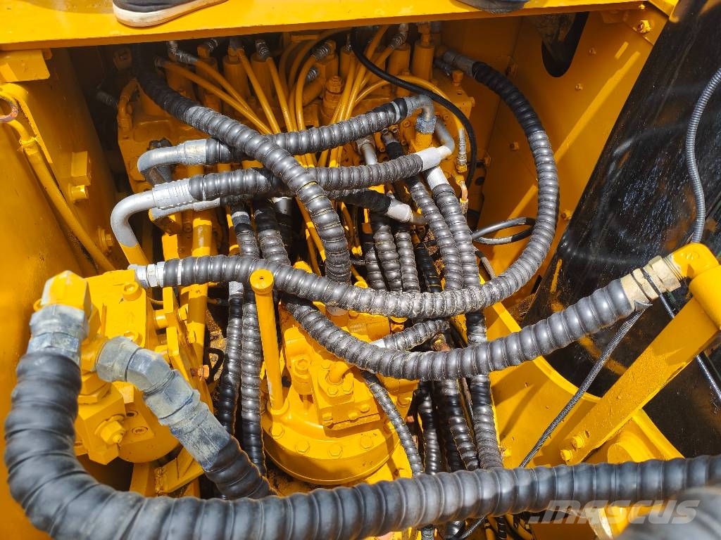 CAT 320 D Bageri guseničari