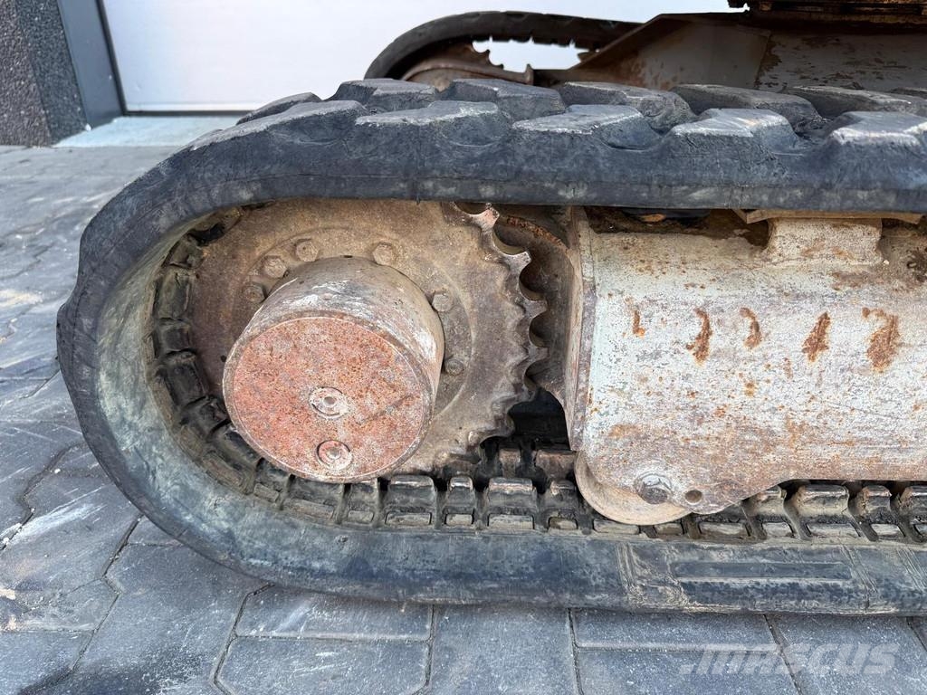 Takeuchi TB23R Mini ekskavatoriai < 7 t