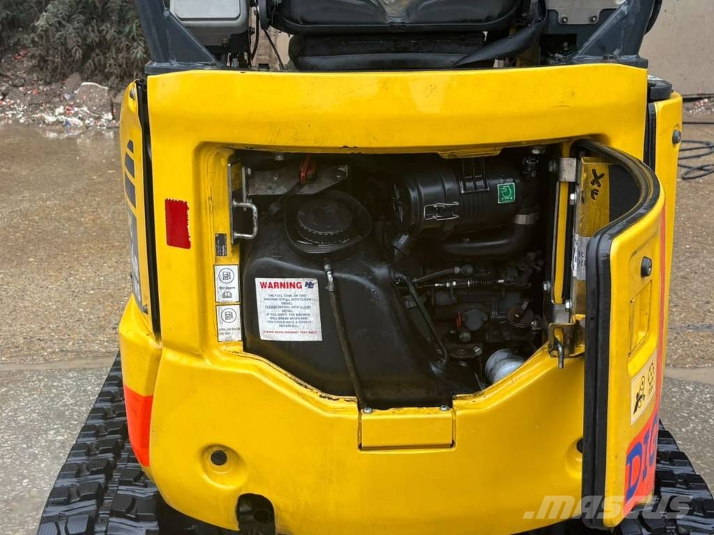 Komatsu PC14 R-3HS حفارات صغيرة أقل من 7 طن (حفارات صغيرة)