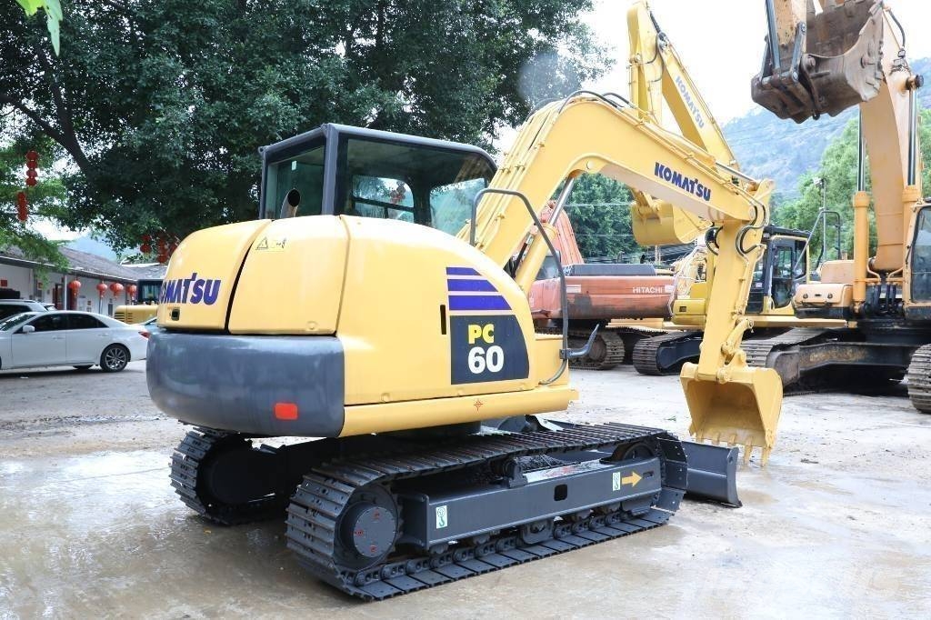 Komatsu PC 60-8 Εκσκαφείς με ερπύστριες