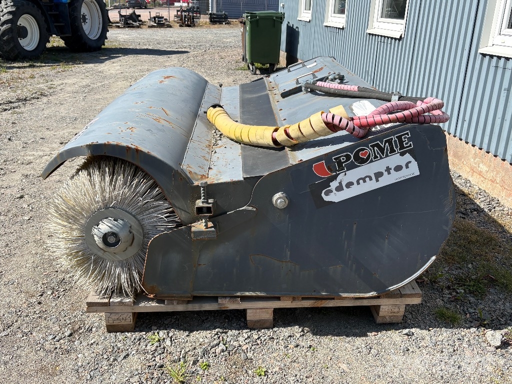 Pome VOLVO L 35 لوادر بعجل