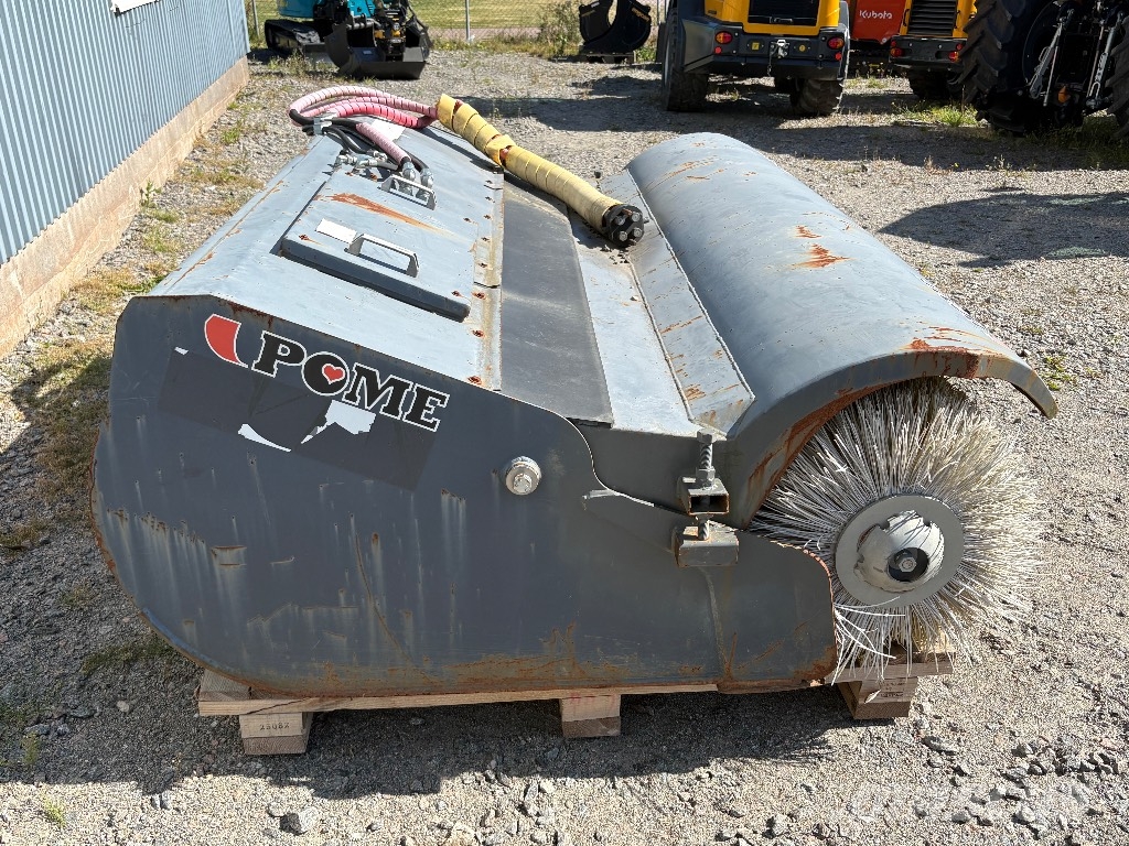 Pome VOLVO L 35 لوادر بعجل