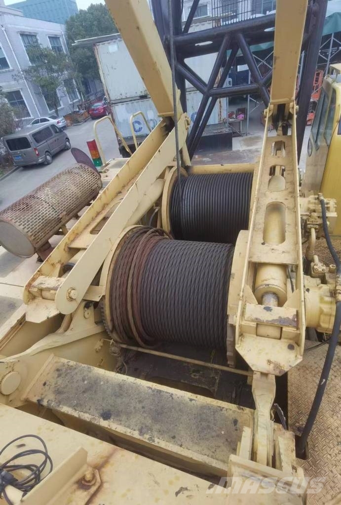 Kobelco CKE 2500 Grúas de oruga