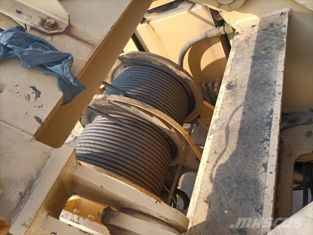 Kobelco CKE 2500 Grúas de oruga