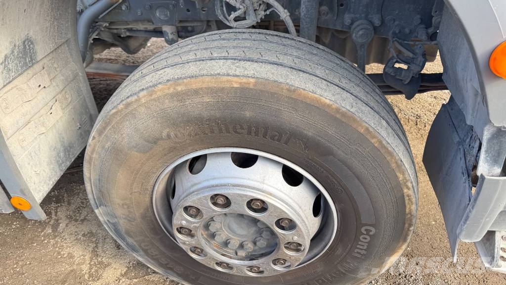 Mercedes-Benz AXOR 1829 4x2 meiller absetz tipper - spring Camion cu carlig de ridicare