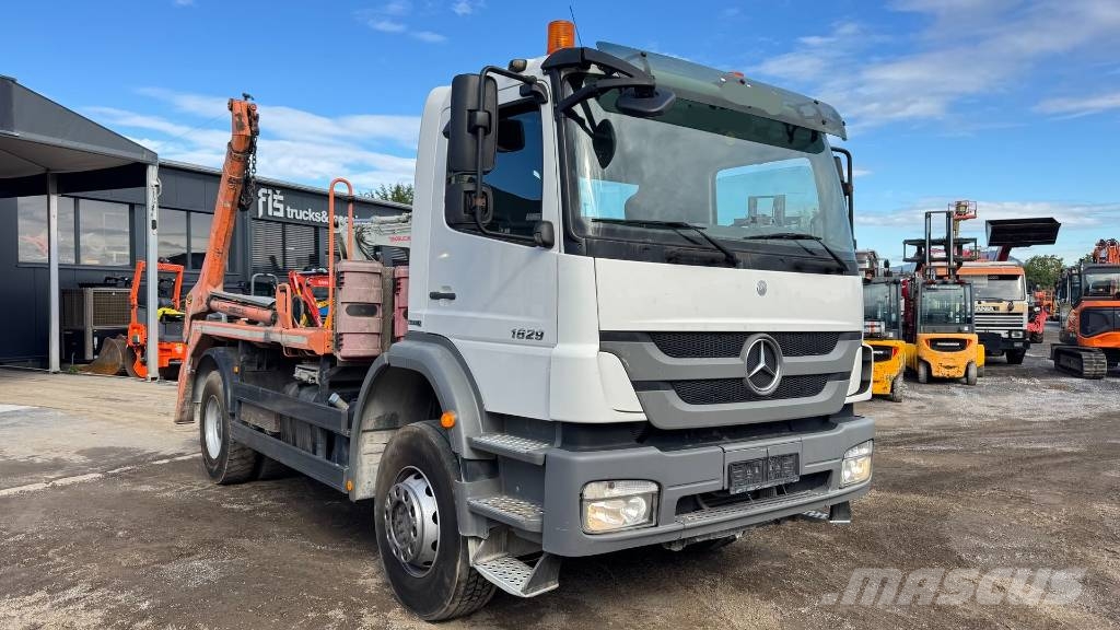 Mercedes-Benz AXOR 1829 4x2 meiller absetz tipper - spring Camion cu carlig de ridicare