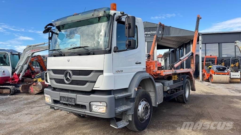Mercedes-Benz AXOR 1829 4x2 meiller absetz tipper - spring Camion cu carlig de ridicare