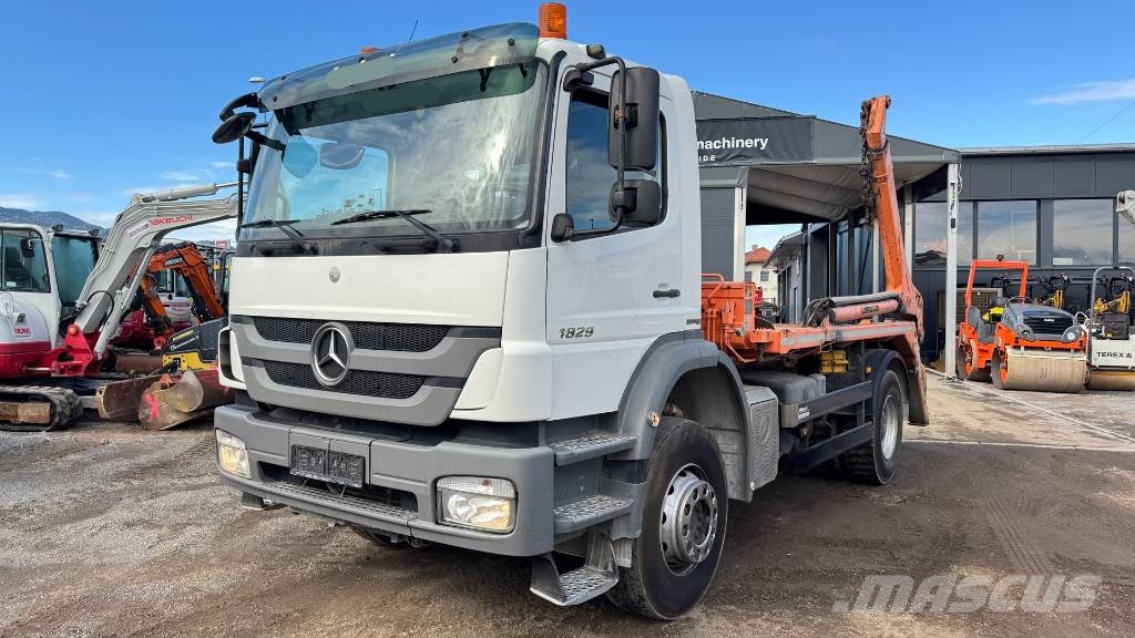 Mercedes-Benz AXOR 1829 4x2 meiller absetz tipper - spring Camion cu carlig de ridicare
