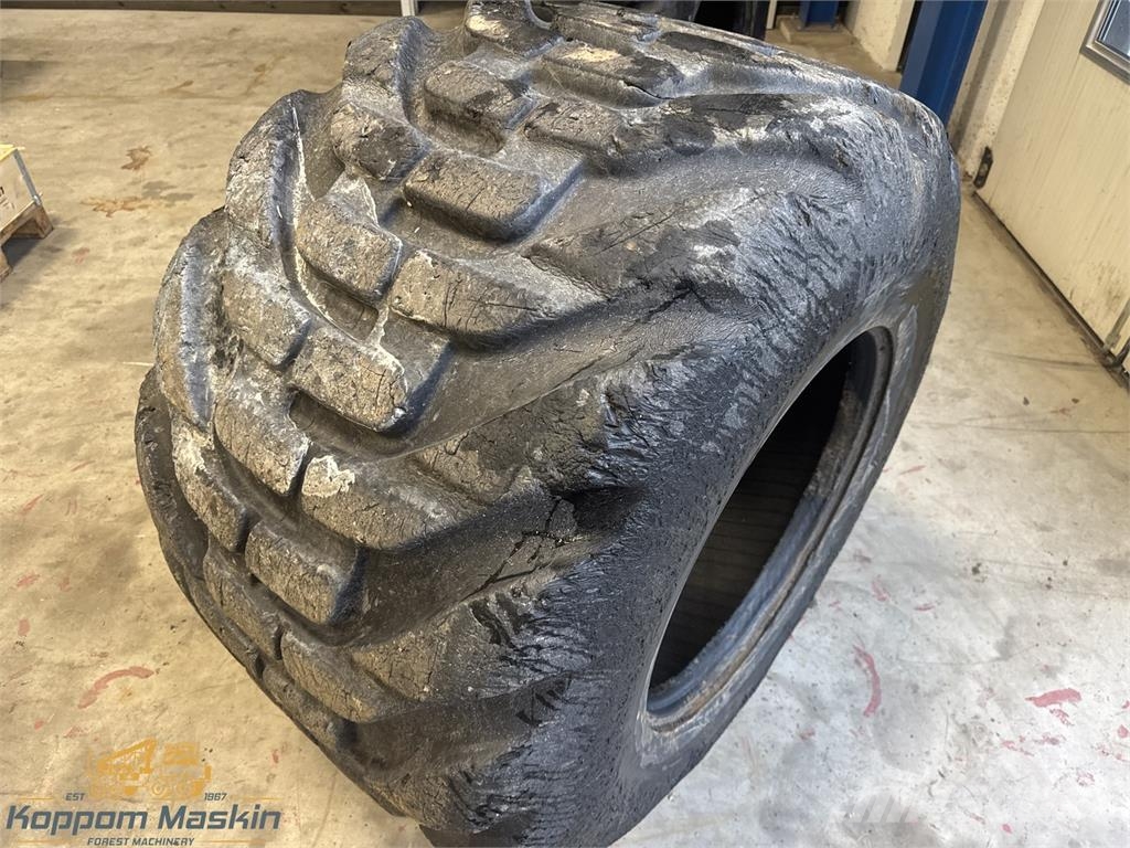 Nokian Fkf2 800/40x26,5 Used/Beg Anvelope, roti si jante