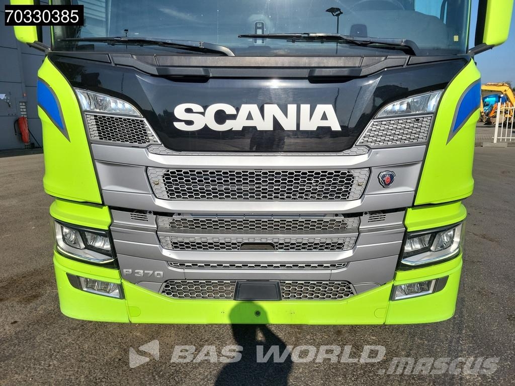 Scania P370 6X2 Recovery truck Abschleppwagen Winch Lift- Hinausautot