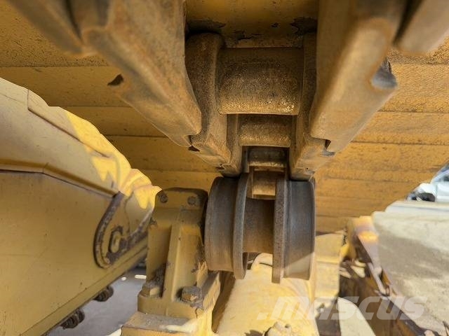 CAT D 6 T LGP 履帶推土機