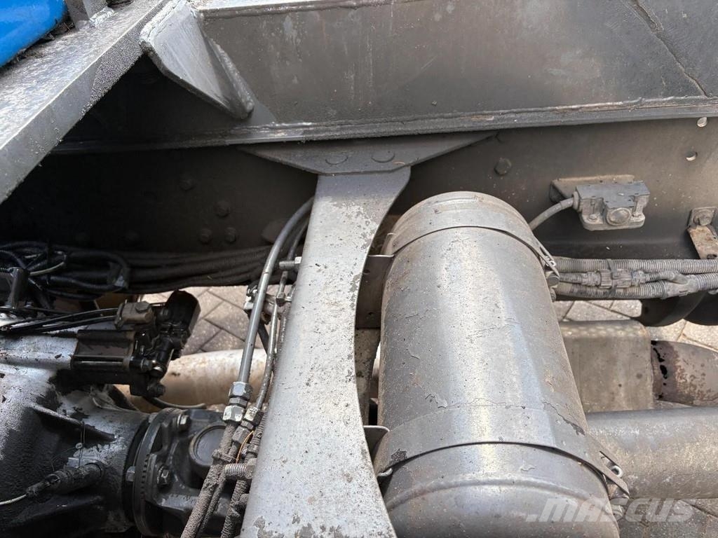 Volvo FM 12.380 + HMF 2220 K5 + 8X4 STEERING + TIPPER + Kiper tovornjaki