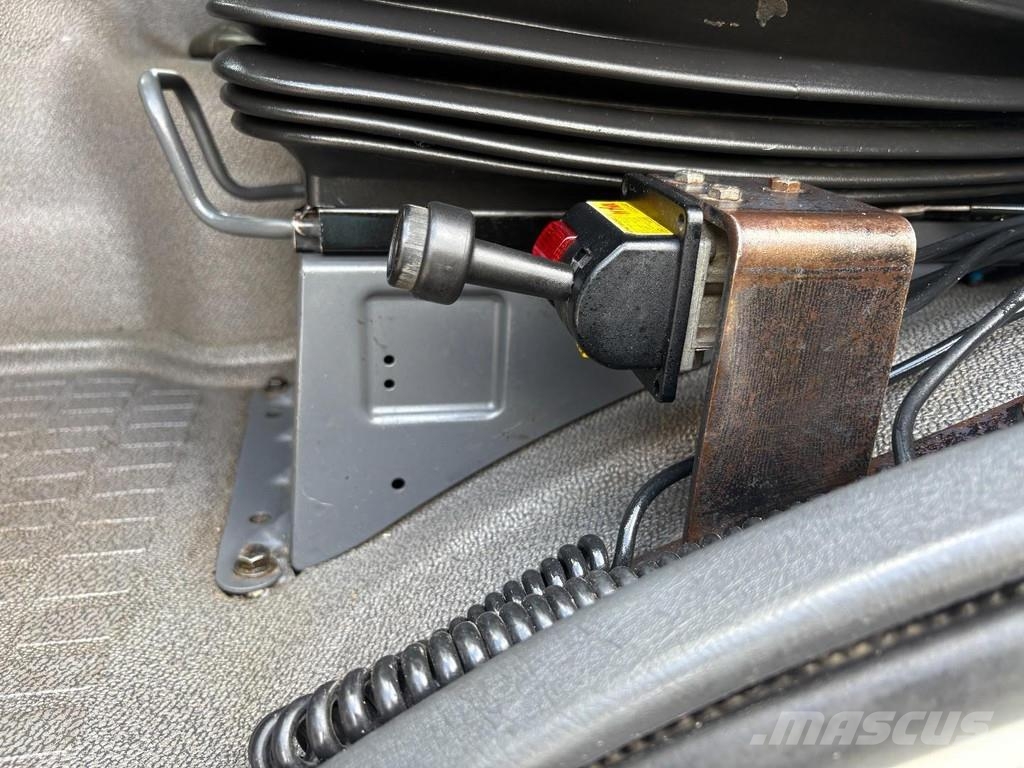 Volvo FM 12.380 + HMF 2220 K5 + 8X4 STEERING + TIPPER + Kiper tovornjaki