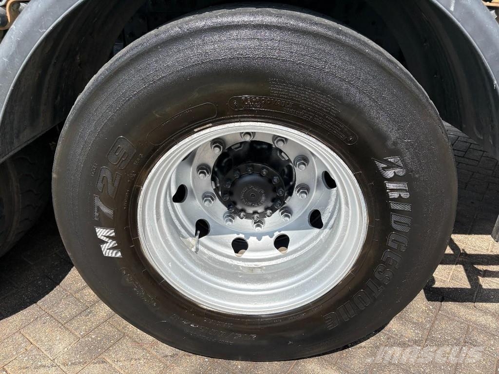 Volvo FM 12.380 + HMF 2220 K5 + 8X4 STEERING + TIPPER + Kiper tovornjaki