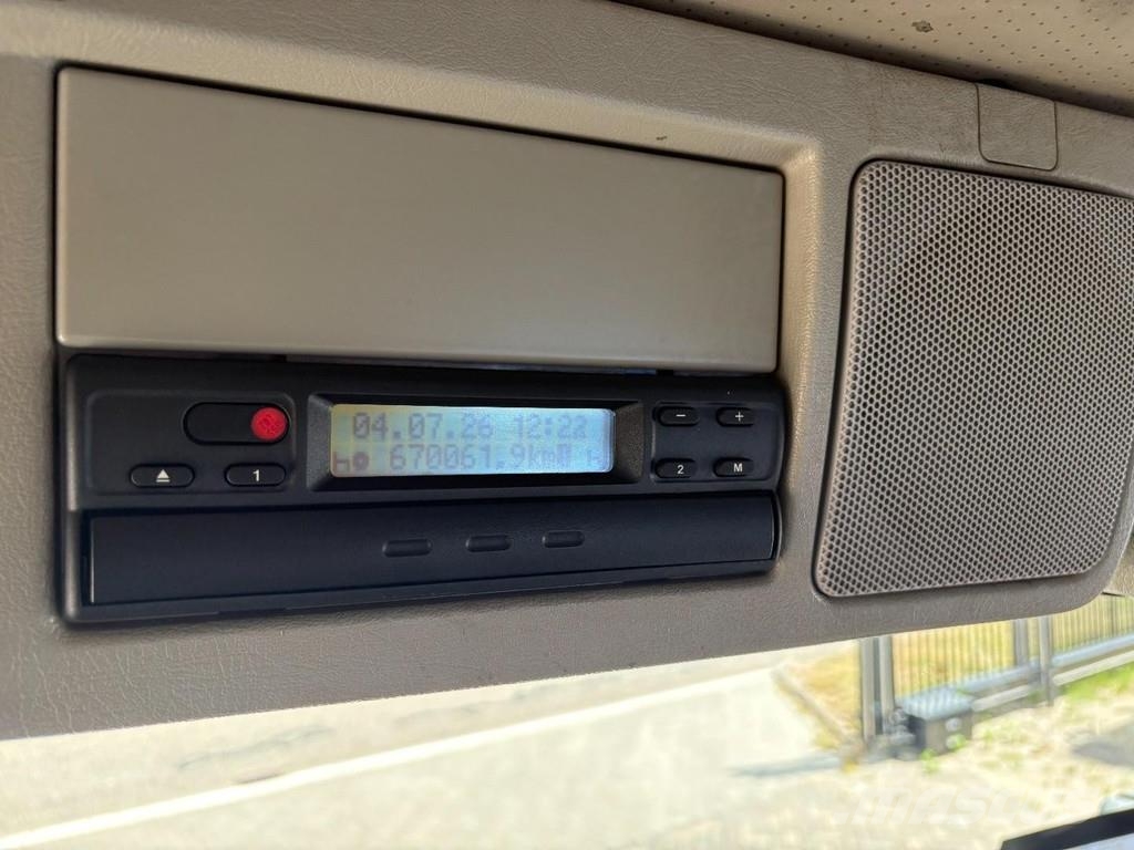 Volvo FM 12.380 + HMF 2220 K5 + 8X4 STEERING + TIPPER + Kiper tovornjaki