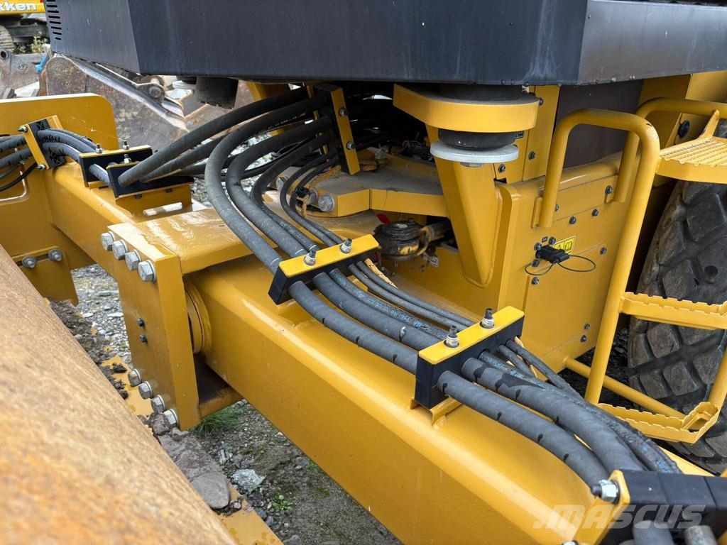 CAT CS66 Single drum rollers