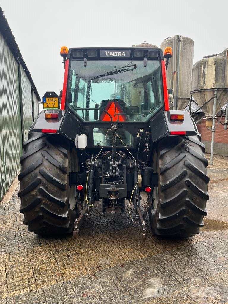 Valtra 6650 Tractors