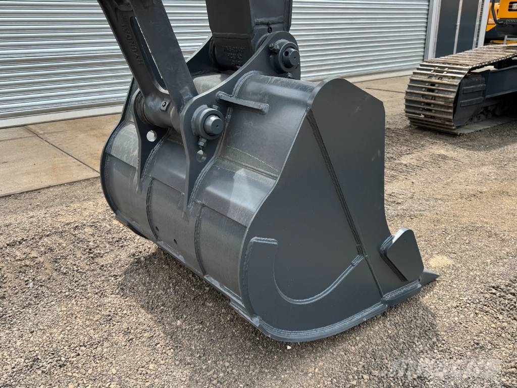 Hyundai R215L Smart X Plus *2026 Model* - Hammer Lines 대형 굴삭기 29톤 이상