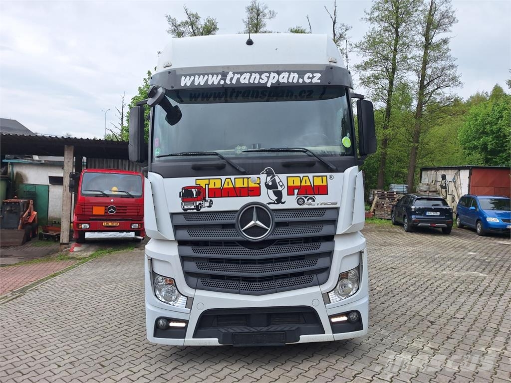 Mercedes-Benz ACTROS 1845 وحدات الجر