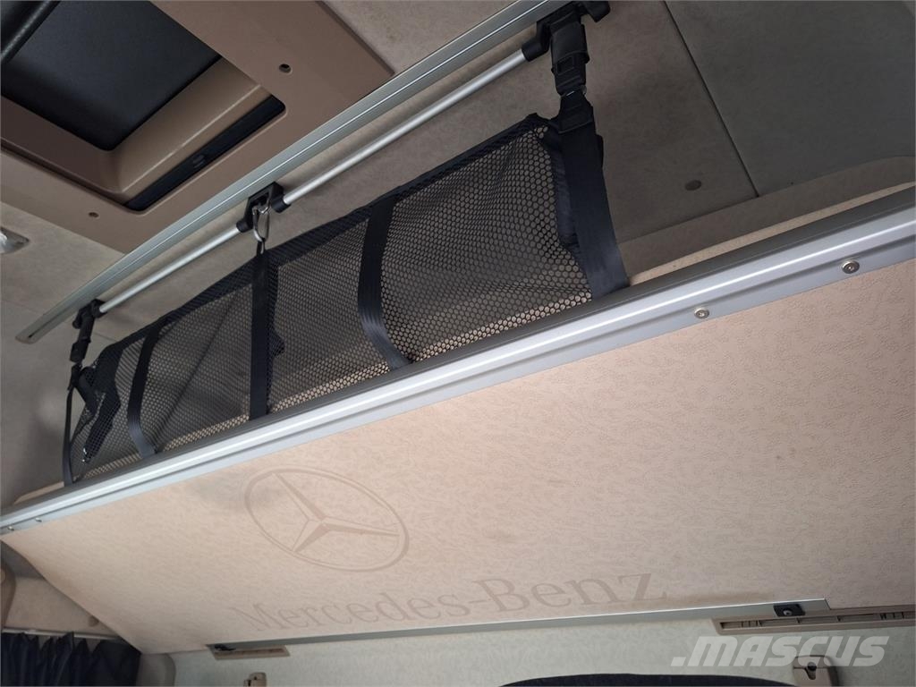 Mercedes-Benz ACTROS 1845 وحدات الجر