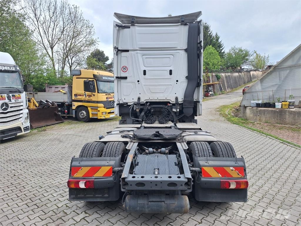 Mercedes-Benz ACTROS 1845 وحدات الجر