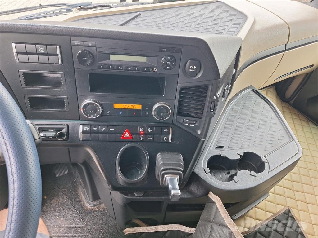 Mercedes-Benz ACTROS 1845 وحدات الجر