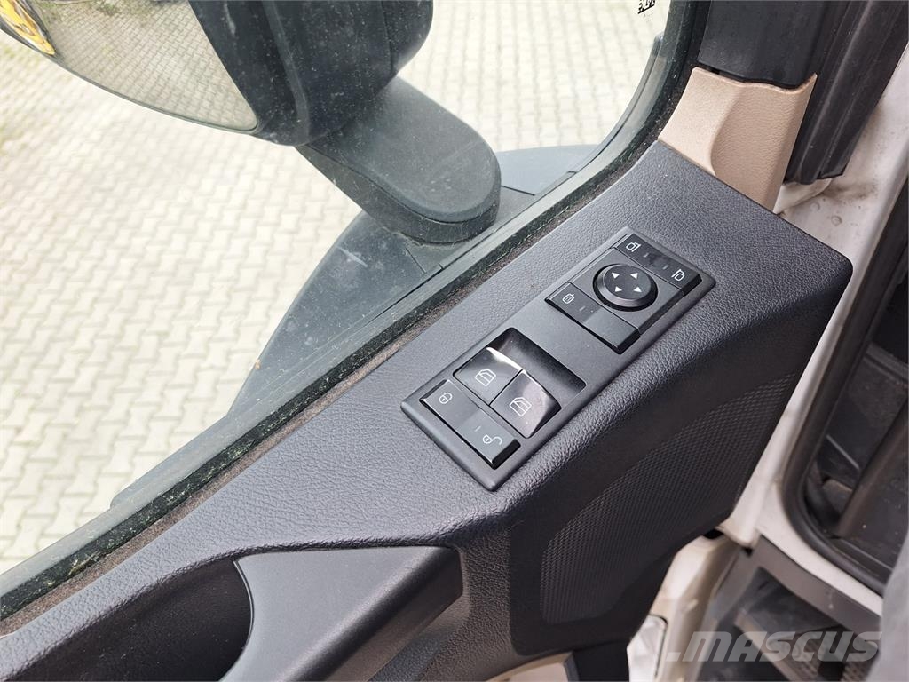 Mercedes-Benz ACTROS 1845 وحدات الجر