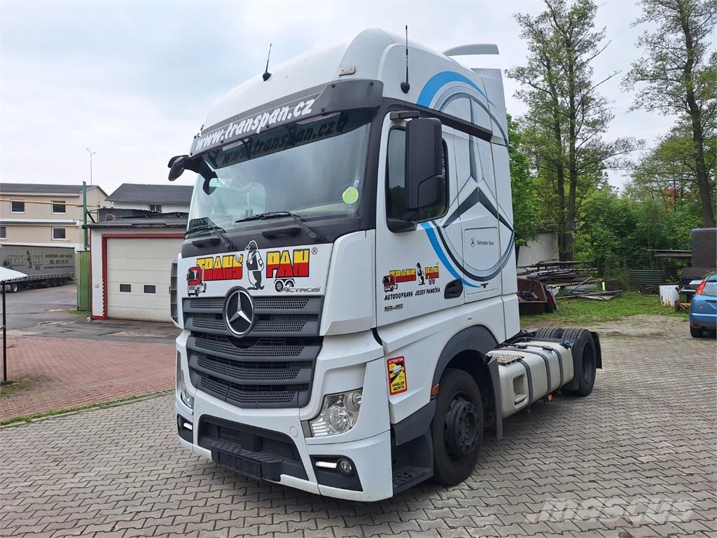 Mercedes-Benz ACTROS 1845 وحدات الجر