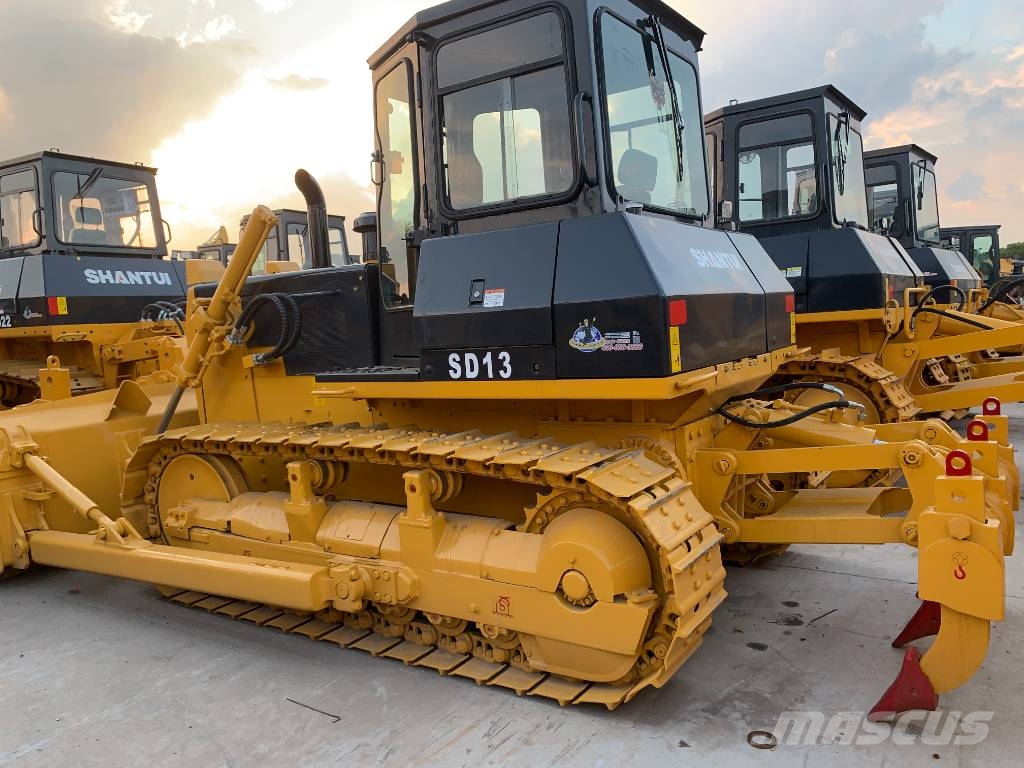 Shantui SD13   Plenty of bulldozers for choose Crawler dozers