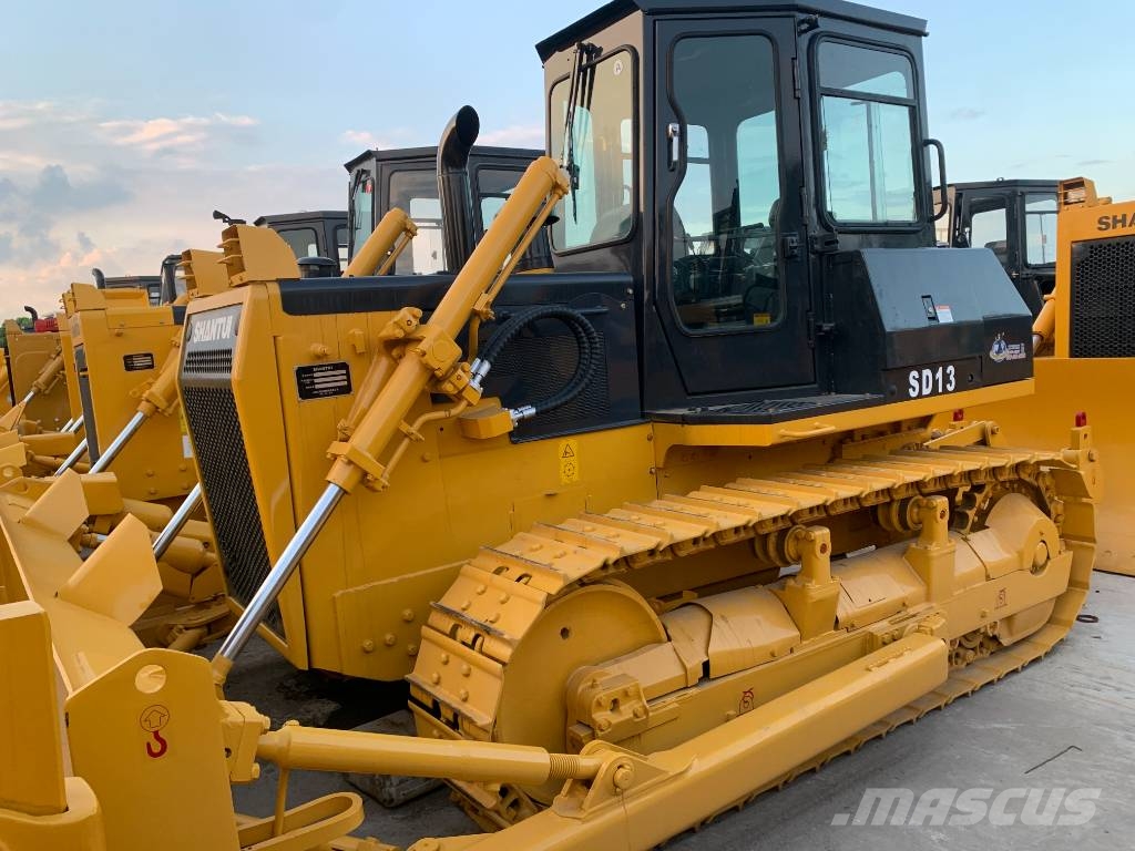 Shantui SD13   Plenty of bulldozers for choose Crawler dozers