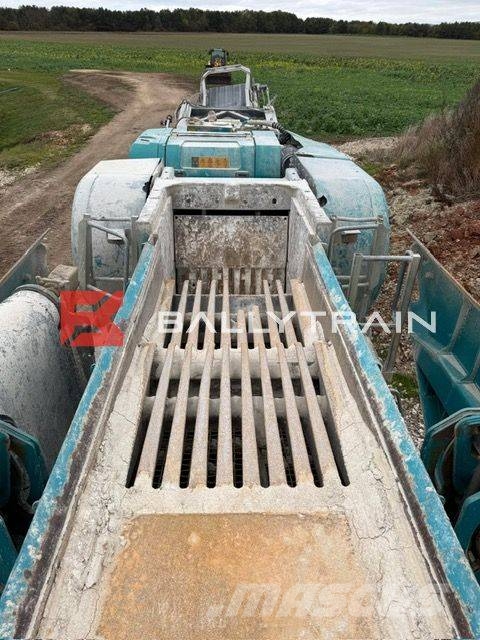 PowerScreen Premiertrak R400X Mobile crushers