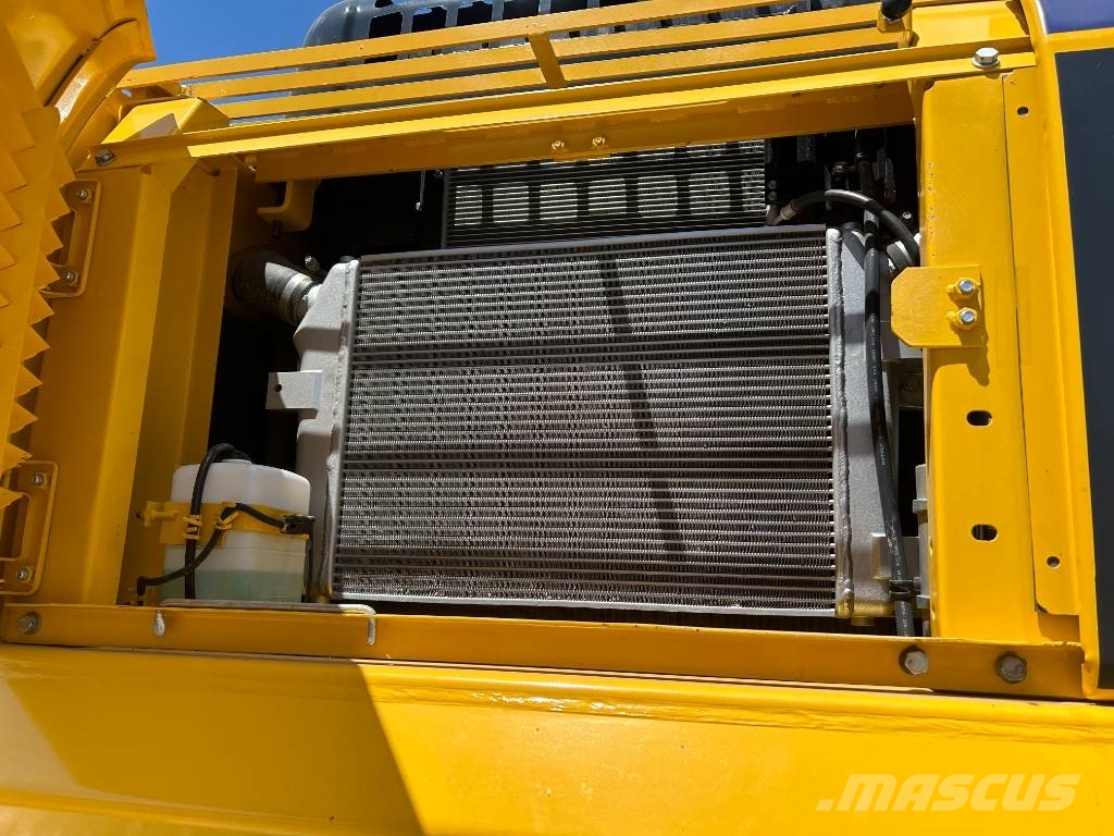 Komatsu PC 360-7 حفارات زحافة