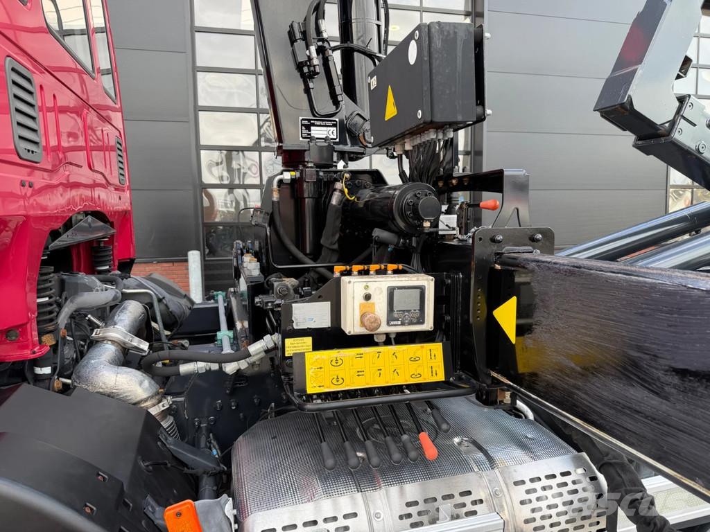 Iveco 190EL25 Haaksysteem/Kraan Euro 6 51.000 km Vrachtwagen met containersysteem