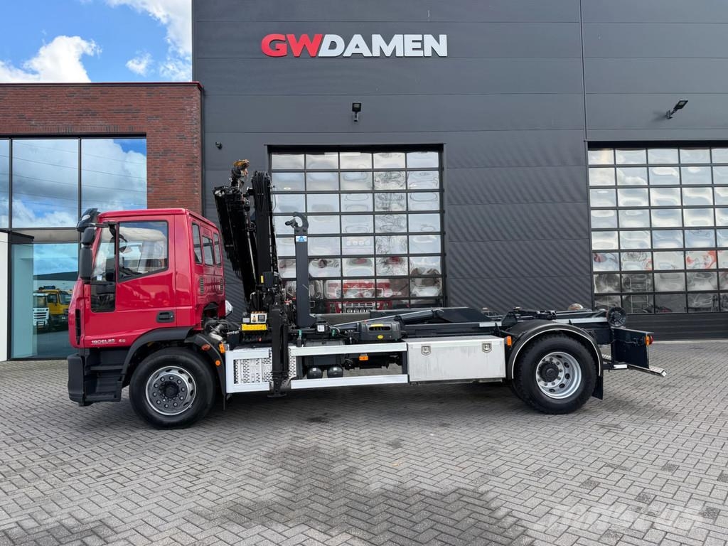 Iveco 190EL25 Haaksysteem/Kraan Euro 6 51.000 km Vrachtwagen met containersysteem