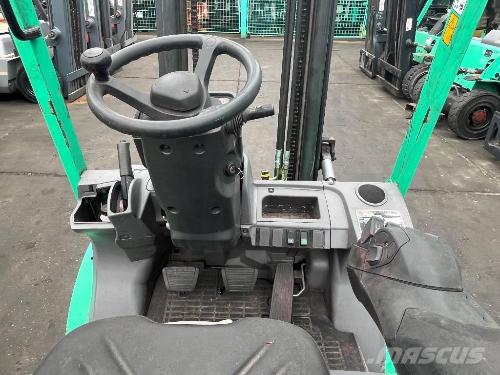 Mitsubishi FD20NT V-4210 IO Dizelski viličari