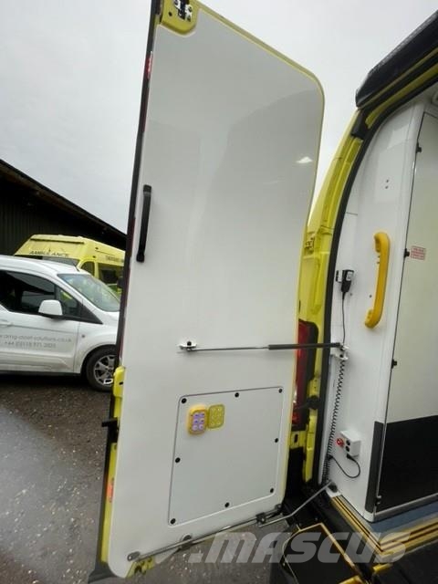 Fiat Ducato A&E Fiat Ducato A&E Vehicle with Stryker Pr Sanitky