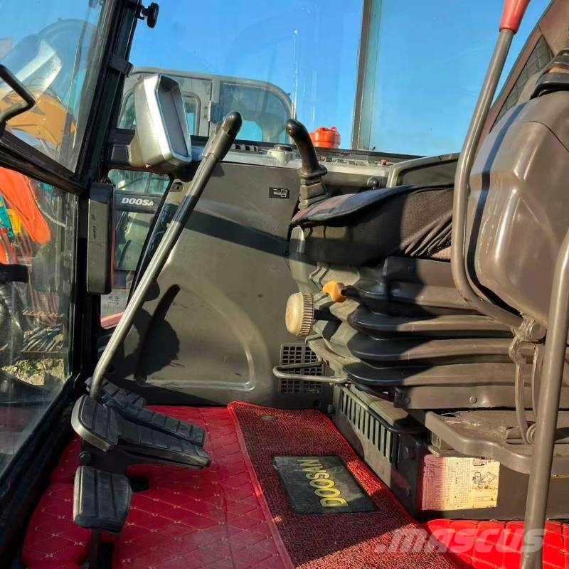 Doosan DX 60 Mini bagri <7t