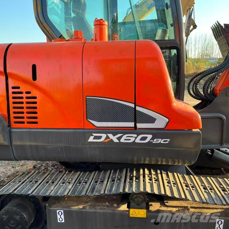 Doosan DX 60 Mini bagri <7t
