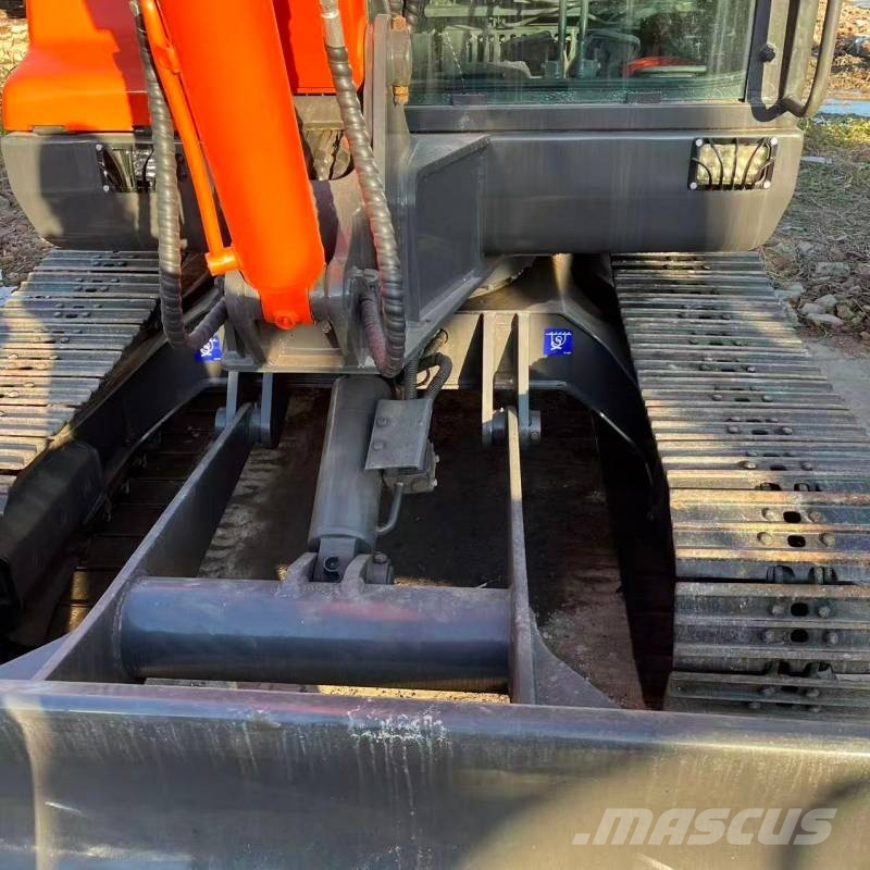 Doosan DX 60 Mini bagri <7t