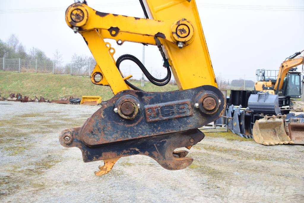 JCB JS 131 LC PLUS JS130 Takeuchi TB2150 Hyundai 140 Paletli ekskavatörler